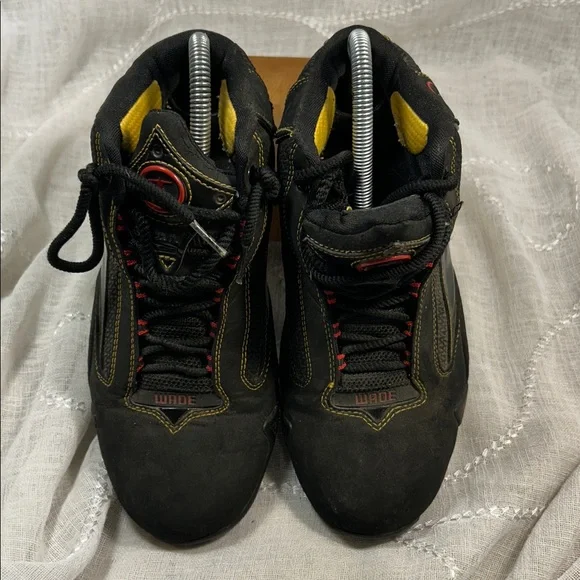 Converse high top athletic shoes Dwayne Wade 1h 07 02 - Picture 12 of 15
